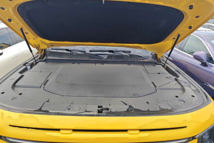 Used Deepal G318 2025 Worry-Free Adventure Edition Four-Wheel Drive Secret Realm Version Engine Bay