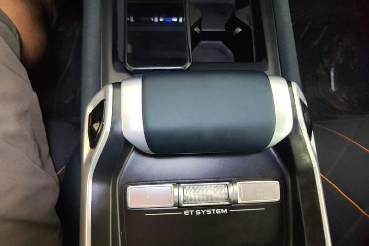 Used Deepal G318 2025 Worry-Free Adventure Edition Four-Wheel Drive Secret Realm Version Gear Lever