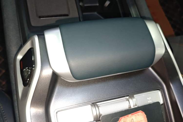 Used Deepal G318 2025 Worry-Free Adventure Edition Four-Wheel Drive Secret Realm Version Gear Lever