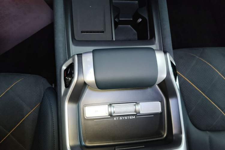 Used Deepal G318 2025 Worry-Free Adventure Edition Four-Wheel Drive Secret Realm Version Gear Lever