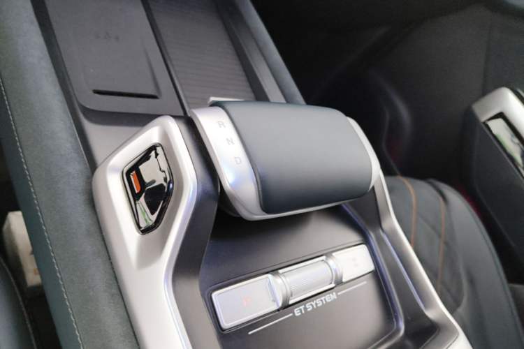 Used Deepal G318 2025 Worry-Free Adventure Edition Four-Wheel Drive Secret Realm Version Gear Lever