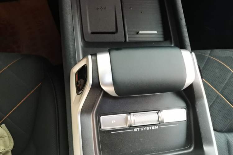 Used Deepal G318 2025 Worry-Free Adventure Edition Four-Wheel Drive Secret Realm Version Gear Lever