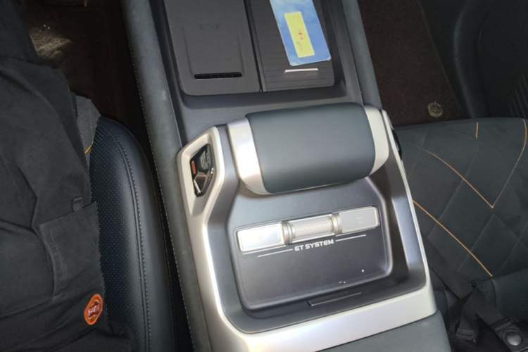 Used Deepal G318 2025 Worry-Free Adventure Edition Four-Wheel Drive Secret Realm Version Gear Lever