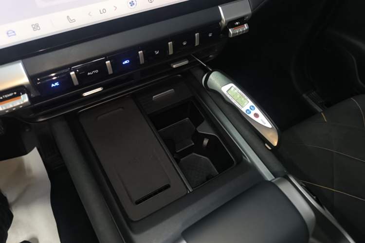 Used Deepal G318 2025 Worry-Free Adventure Edition Four-Wheel Drive Secret Realm Version Gear Lever