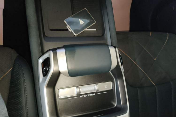 Used Deepal G318 2025 Worry-Free Adventure Edition Four-Wheel Drive Secret Realm Version Gear Lever