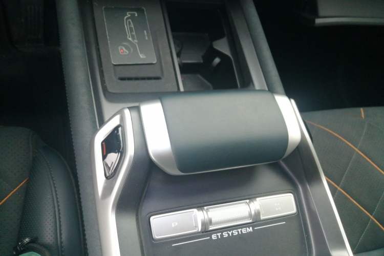 Used Deepal G318 2025 Worry-Free Adventure Edition Four-Wheel Drive Secret Realm Version Gear Lever
