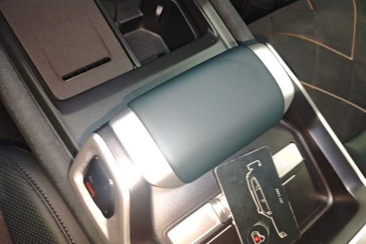 Used Deepal G318 2025 Worry-Free Adventure Edition Four-Wheel Drive Secret Realm Version Gear Lever