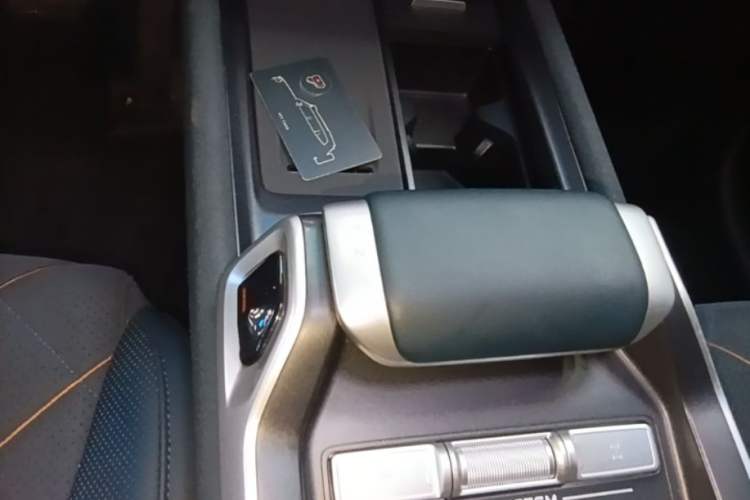 Used Deepal G318 2025 Worry-Free Adventure Edition Four-Wheel Drive Secret Realm Version Gear Lever