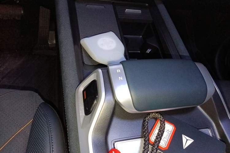 Used Deepal G318 2025 Worry-Free Adventure Edition Four-Wheel Drive Secret Realm Version Gear Lever