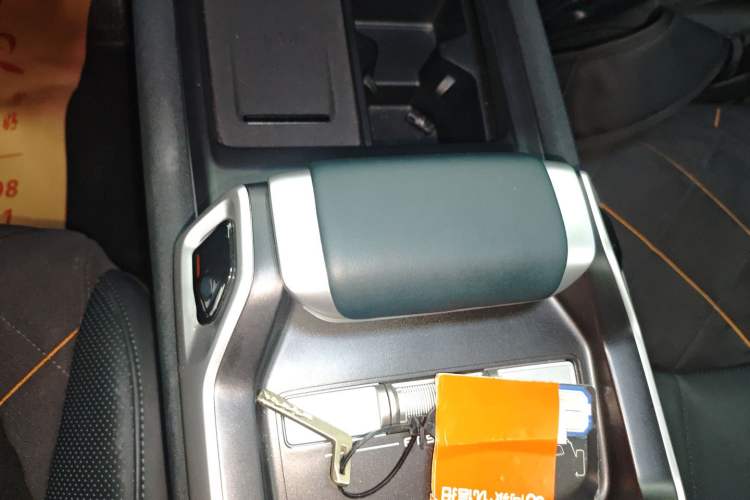 Used Deepal G318 2025 Worry-Free Adventure Edition Four-Wheel Drive Secret Realm Version Gear Lever