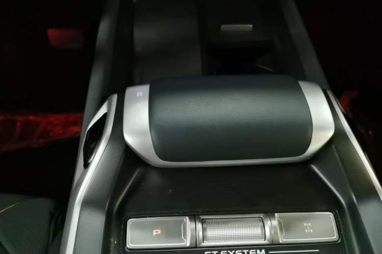 Used Deepal G318 2025 Worry-Free Adventure Edition Four-Wheel Drive Secret Realm Version Gear Lever