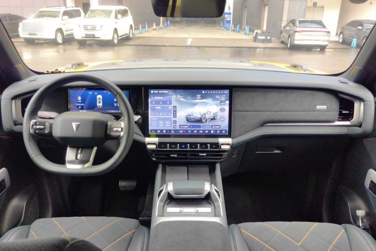Used Deepal G318 2025 Worry-Free Adventure Edition Four-Wheel Drive Secret Realm Version Interior 2