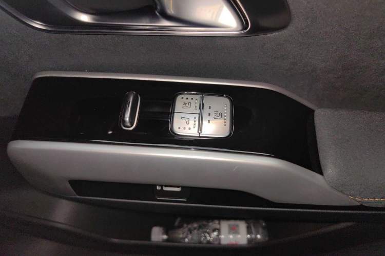 Used Deepal G318 2025 Worry-Free Adventure Edition Four-Wheel Drive Secret Realm Version Interior 9