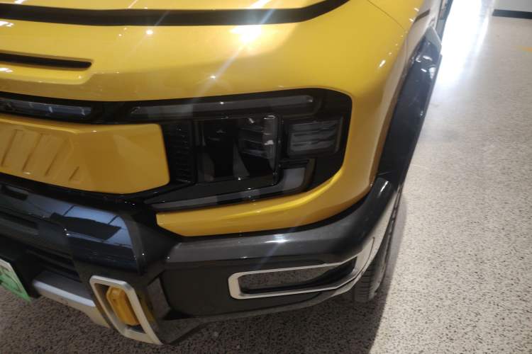 Used Deepal G318 2025 Worry-Free Adventure Edition Four-Wheel Drive Secret Realm Version Left Front Headlight