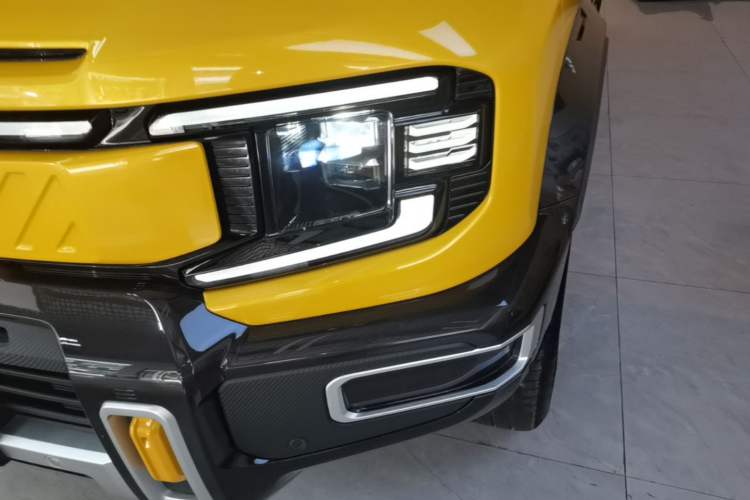 Used Deepal G318 2025 Worry-Free Adventure Edition Four-Wheel Drive Secret Realm Version Left Front Headlight
