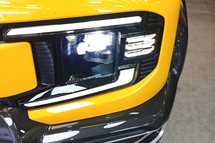 Used Deepal G318 2025 Worry-Free Adventure Edition Four-Wheel Drive Secret Realm Version Left Front Headlight