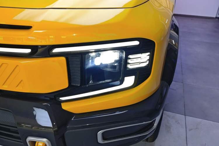 Used Deepal G318 2025 Worry-Free Adventure Edition Four-Wheel Drive Secret Realm Version Left Front Headlight