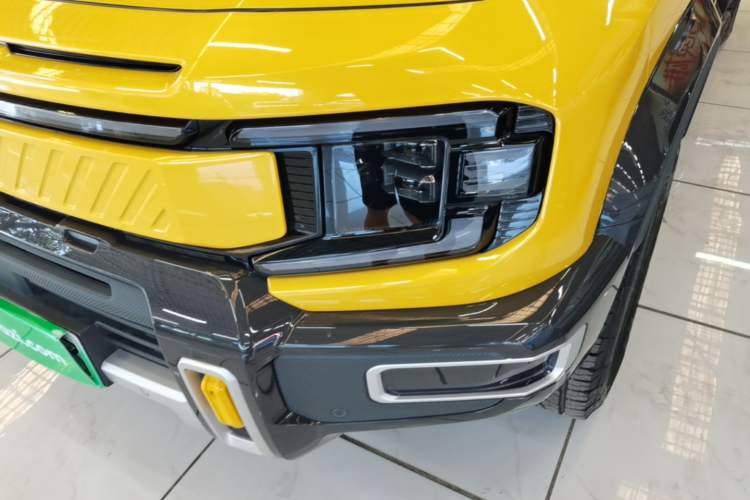 Used Deepal G318 2025 Worry-Free Cross-Country Edition Four-Wheel Drive Distant Mountains Version Left Front Headlight
