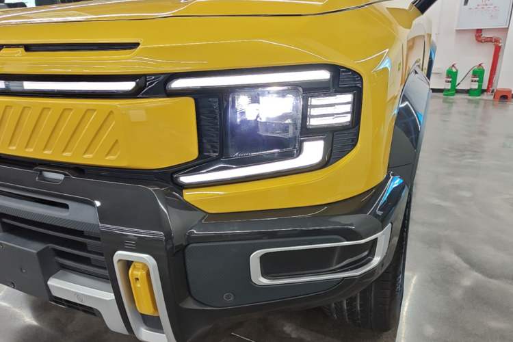 Used Deepal G318 2025 Worry-Free Adventure Edition Four-Wheel Drive Secret Realm Version Left Front Headlight
