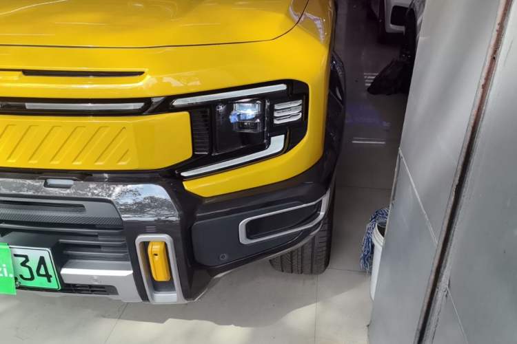 Used Deepal G318 2025 Worry-Free Cross-Country Edition Four-Wheel Drive Distant Mountains Version Left Front Headlight