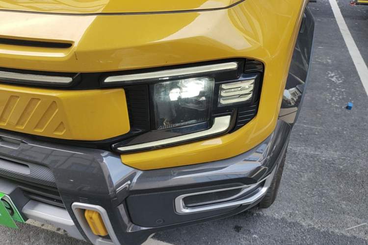 Used Deepal G318 2025 Worry-Free Adventure Edition Four-Wheel Drive Secret Realm Version Left Front Headlight