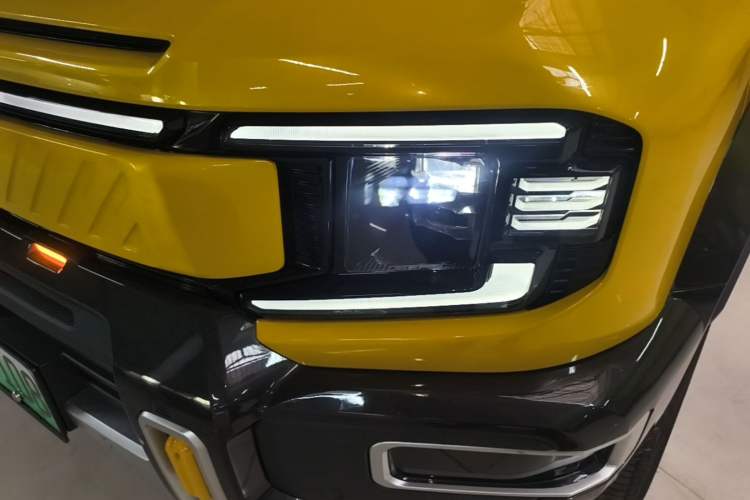 Used Deepal G318 2025 Worry-Free Cross-Country Edition Four-Wheel Drive Distant Mountains Version Left Front Headlight