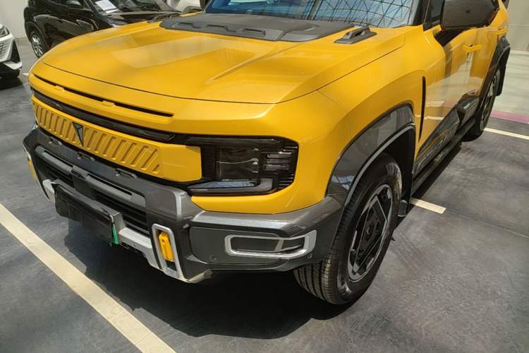 Used Deepal G318 2025 Worry-Free Cross-Country Edition Four-Wheel Drive Distant Mountains Version Left Front Headlight