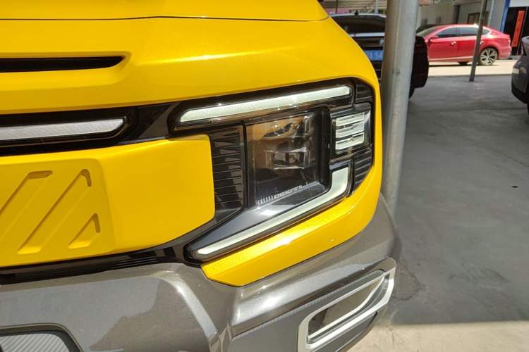 Used Deepal G318 2025 Worry-Free Adventure Edition Four-Wheel Drive Secret Realm Version Left Front Headlight