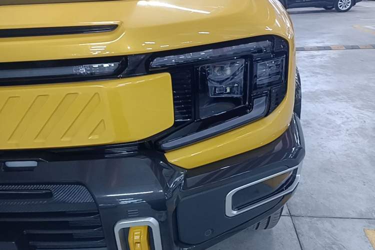 Used Deepal G318 2025 Worry-Free Adventure Edition Four-Wheel Drive Secret Realm Version Left Front Headlight