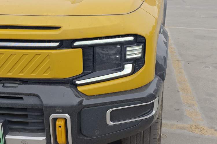 Used Deepal G318 2025 Worry-Free Adventure Edition Four-Wheel Drive Secret Realm Version Left Front Headlight