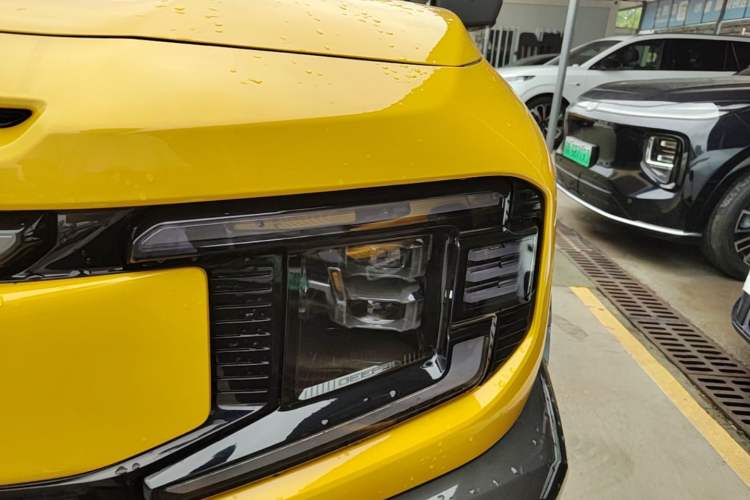 Used Deepal G318 2025 Worry-Free Adventure Edition Four-Wheel Drive Secret Realm Version Left Front Headlight