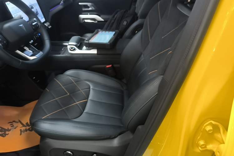 Used Deepal G318 2025 Worry-Free Adventure Edition Four-Wheel Drive Secret Realm Version Left Front Seat