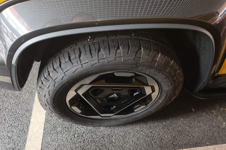 Used Deepal G318 2025 Worry-Free Adventure Edition Four-Wheel Drive Secret Realm Version Left Front Wheel Hub