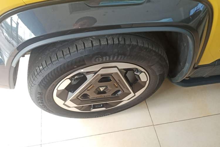 Used Deepal G318 2025 Worry-Free Adventure Edition Four-Wheel Drive Secret Realm Version Left Front Wheel Hub