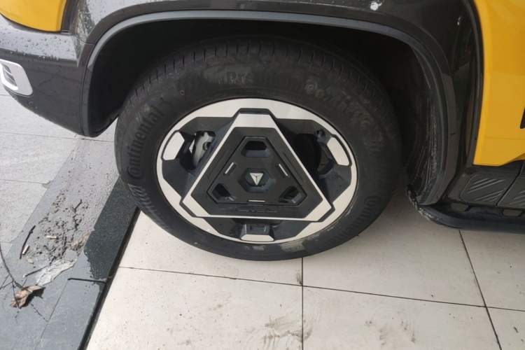 Used Deepal G318 2025 Worry-Free Adventure Edition Four-Wheel Drive Secret Realm Version Left Front Wheel Hub