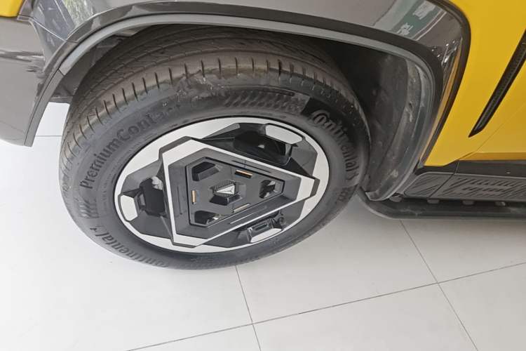 Used Deepal G318 2025 Worry-Free Adventure Edition Four-Wheel Drive Secret Realm Version Left Front Wheel Hub