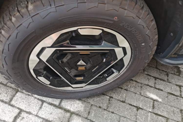 Used Deepal G318 2025 Worry-Free Adventure Edition Four-Wheel Drive Secret Realm Version Left Front Wheel Hub