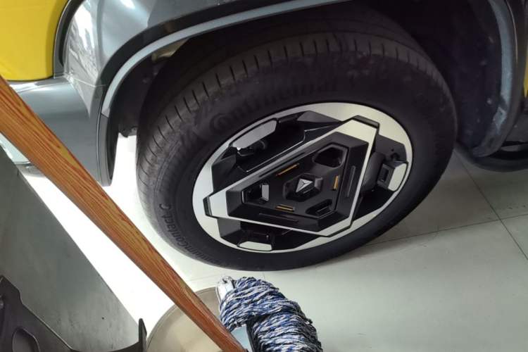Used Deepal G318 2025 Worry-Free Cross-Country Edition Four-Wheel Drive Distant Mountains Version Left Front Wheel Hub