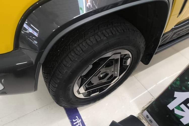Used Deepal G318 2025 Worry-Free Adventure Edition Four-Wheel Drive Secret Realm Version Left Front Wheel Hub