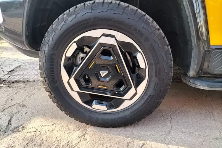 Used Deepal G318 2025 Worry-Free Adventure Edition Four-Wheel Drive Secret Realm Version Left Front Wheel Hub