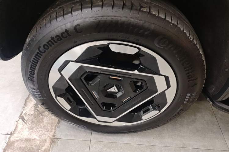 Used Deepal G318 2025 Worry-Free Adventure Edition Four-Wheel Drive Secret Realm Version Left Front Wheel Hub