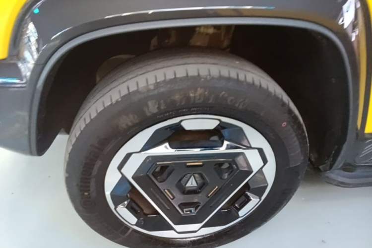 Used Deepal G318 2025 Worry-Free Adventure Edition Four-Wheel Drive Secret Realm Version Left Front Wheel Hub