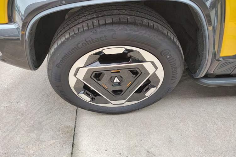 Used Deepal G318 2025 Worry-Free Adventure Edition Four-Wheel Drive Secret Realm Version Left Front Wheel Hub