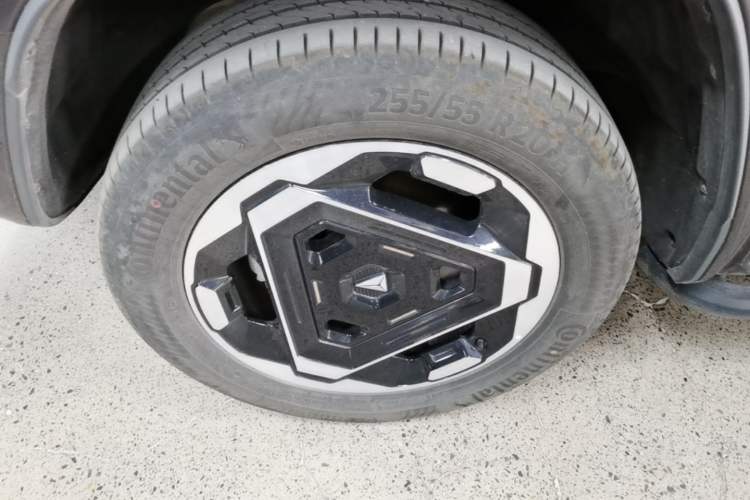 Used Deepal G318 2025 Worry-Free Adventure Edition Four-Wheel Drive Secret Realm Version Left Front Wheel Hub