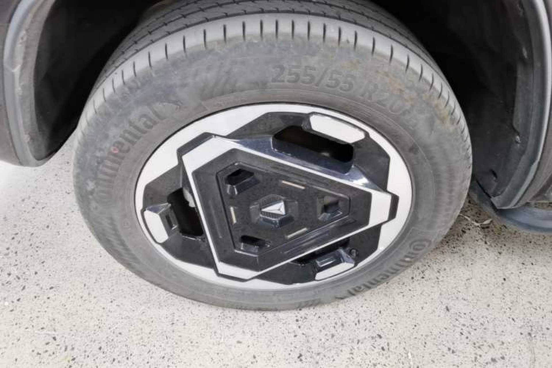 Used Deepal G318 2025 Worry-Free Adventure Edition Four-Wheel Drive Secret Realm Version Left Front Wheel Hub