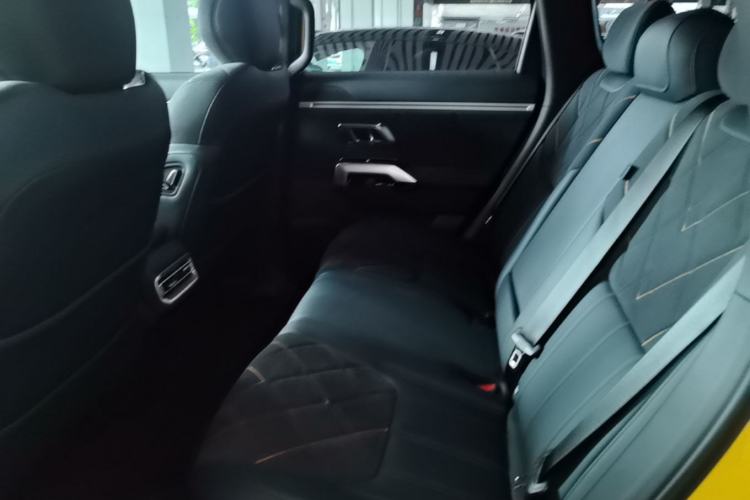 Used Deepal G318 2025 Worry-Free Cross-Country Edition Four-Wheel Drive Distant Mountains Version Left Rear Seat