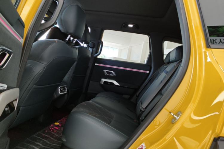 Used Deepal G318 2025 Worry-Free Adventure Edition Four-Wheel Drive Secret Realm Version Left Rear Seat
