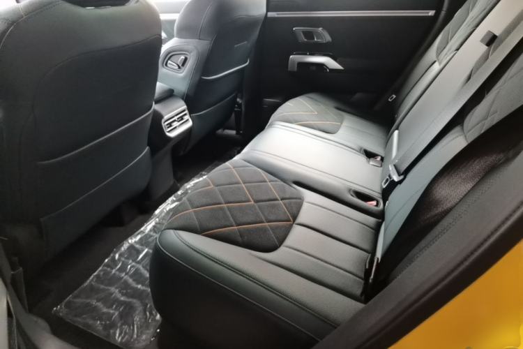 Used Deepal G318 2025 Worry-Free Adventure Edition Four-Wheel Drive Secret Realm Version Left Rear Seat