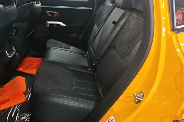 Used Deepal G318 2025 Worry-Free Cross-Country Edition Four-Wheel Drive Distant Mountains Version Left Rear Seat