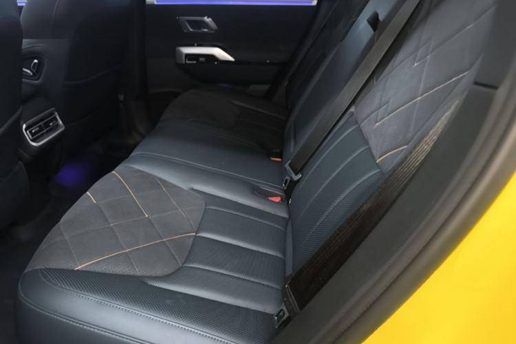Used Deepal G318 2025 Worry-Free Adventure Edition Four-Wheel Drive Secret Realm Version Left Rear Seat